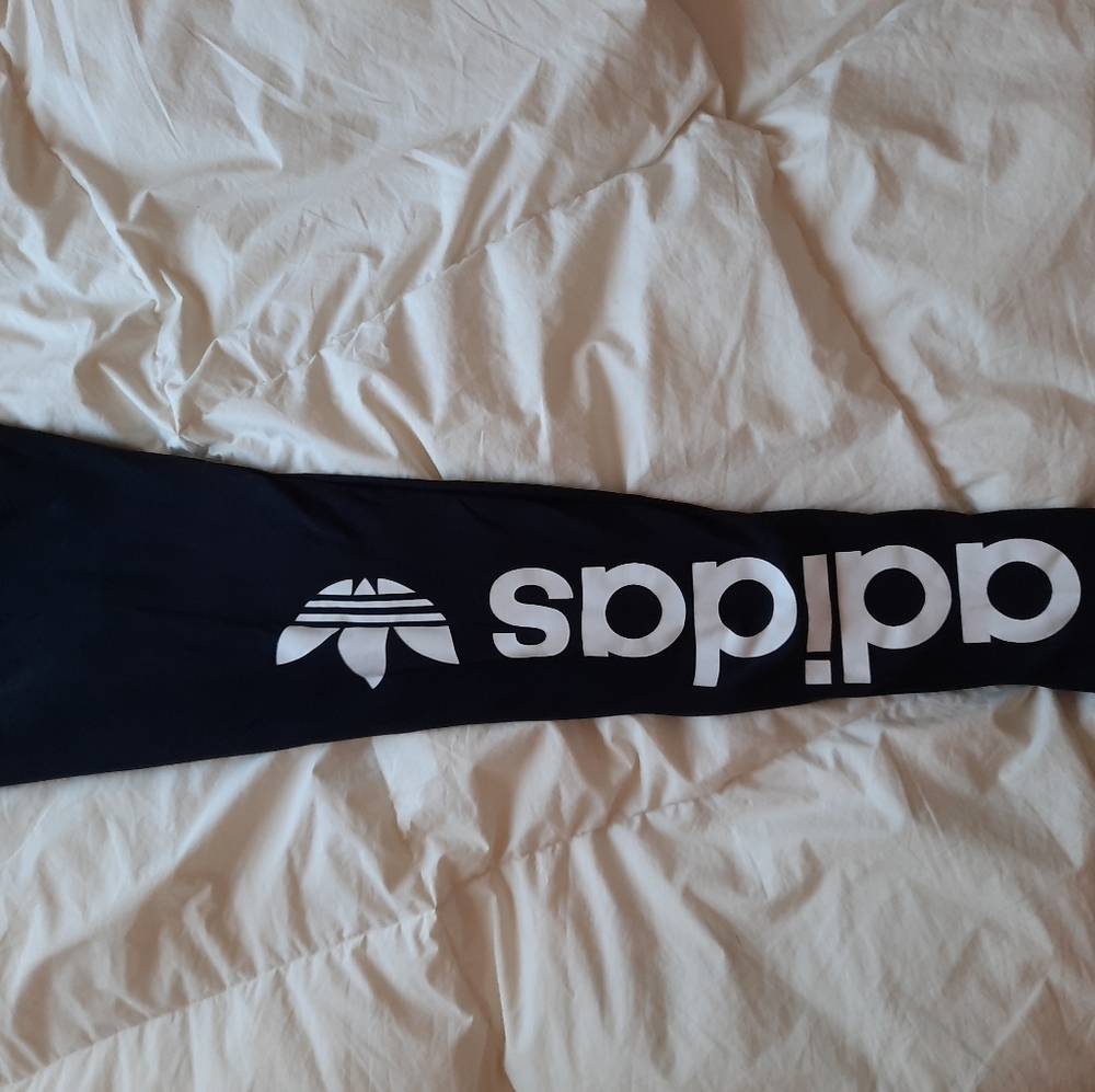 Legging noir adidas jamais porter